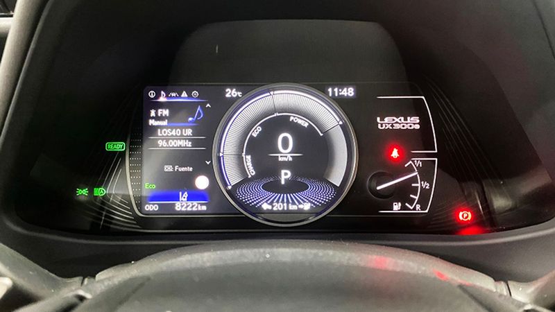 Lexus UX • 2022 • 9,000 km 5