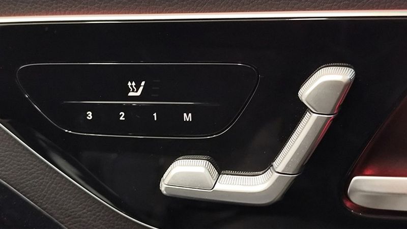 Mercedes-Benz S-Class • 2021 • 120,350 km 11