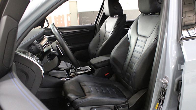 BMW X3 • 2022 • 22,907 km 11