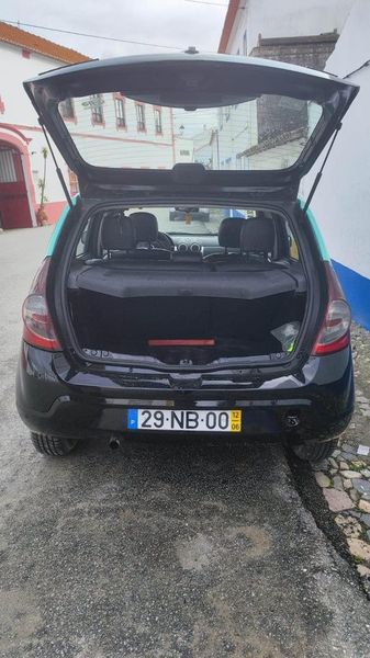 Dacia Logan • 2012 • 196,000 km 3