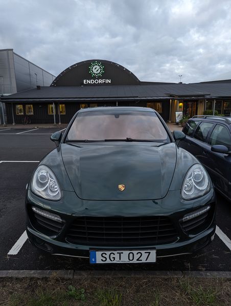 Porsche Cayenne • 2011 • 2,171,190 km 8