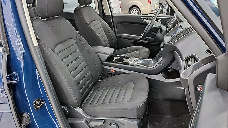 Ford Galaxy • 2022 • 32,412 km 16