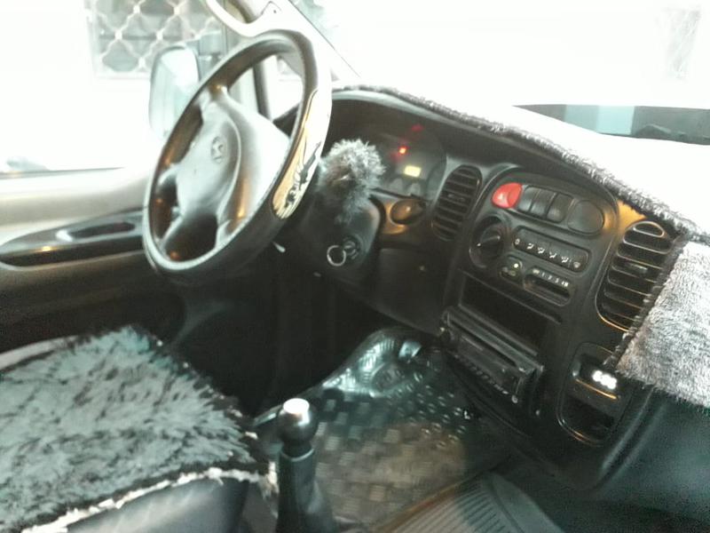 Hyundai H1 • 2006 • 280,000 km 5
