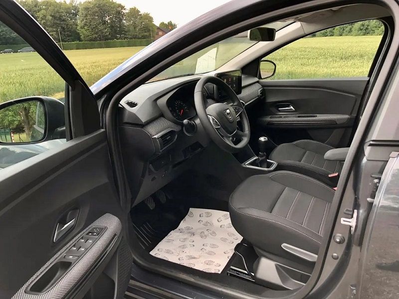 Dacia Lodgy • 2022 • 37,000 km 7