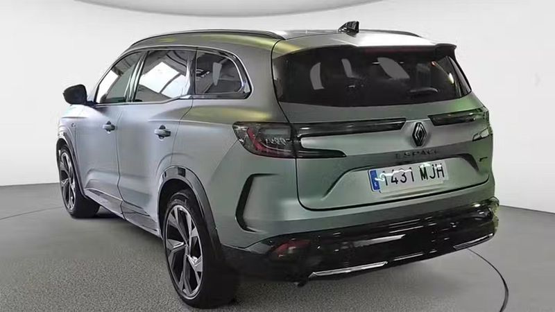 Renault Espace • 2023 • 26,578 km 9