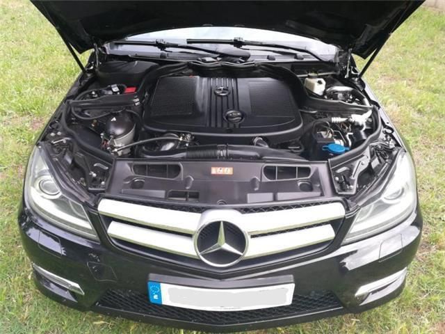 Mercedes-Benz C Sportcoupé • 2012 • 157,000 km 4