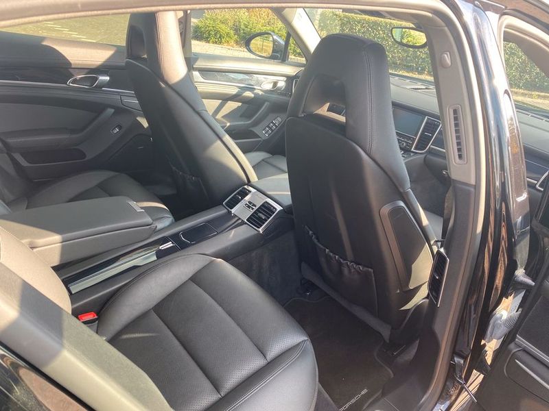 Porsche Panamera • 2012 • 112,000 km 8