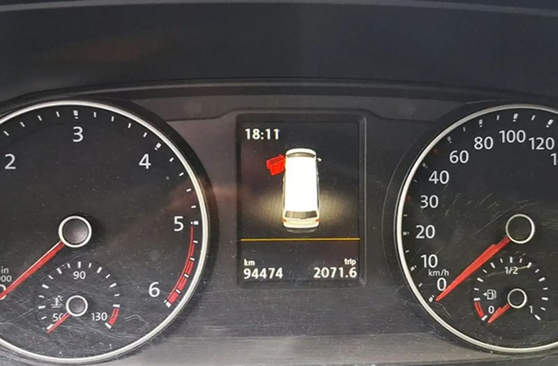 Volkswagen California • 2017 • 94,474 km 5