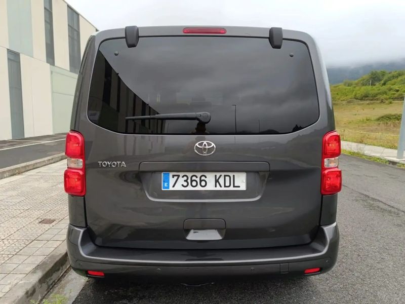 Toyota Corona • 2017 • 190,000 km 7