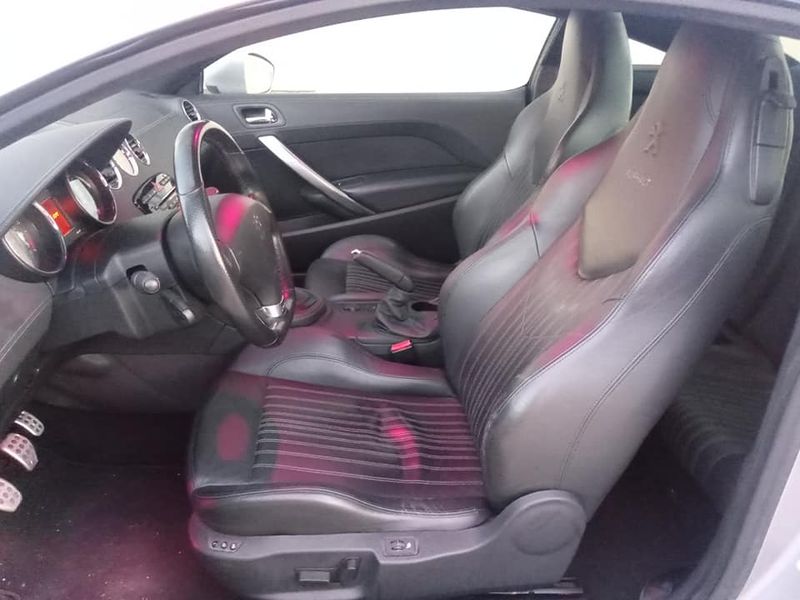 Peugeot RCZ • 2011 • 190,000 km 5