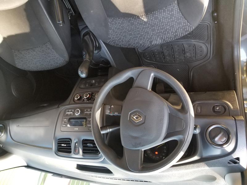 Renault Logan • 2019 • 68,000 km 5