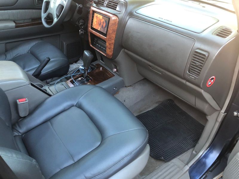 Nissan Patrol • 2001 • 165,000 km 7