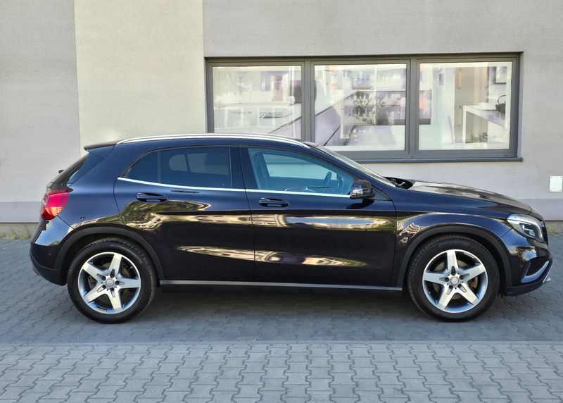 Mercedes-Benz GLA • 2014 • 103,000 km 13