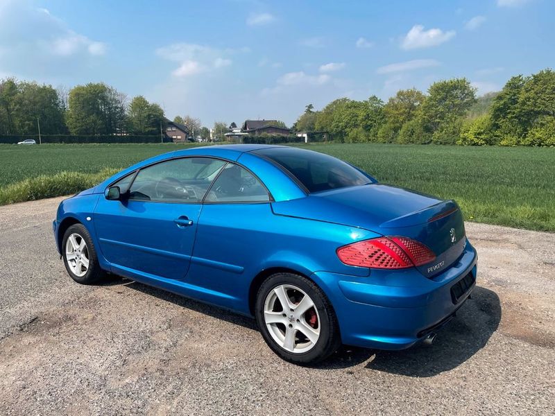 Peugeot 307 CC • 2005 • 93,240 km 3