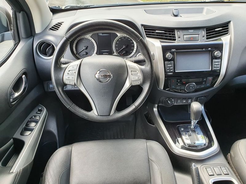 Nissan NP300 Pickup • 2018 • 86,000 km 7