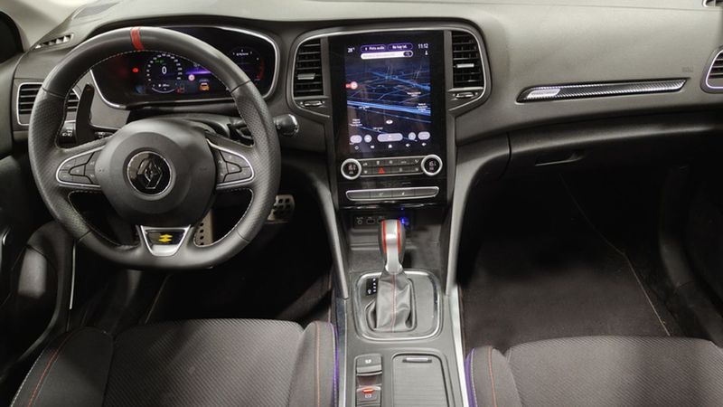 Renault Mégane • 2022 • 25,761 km 2