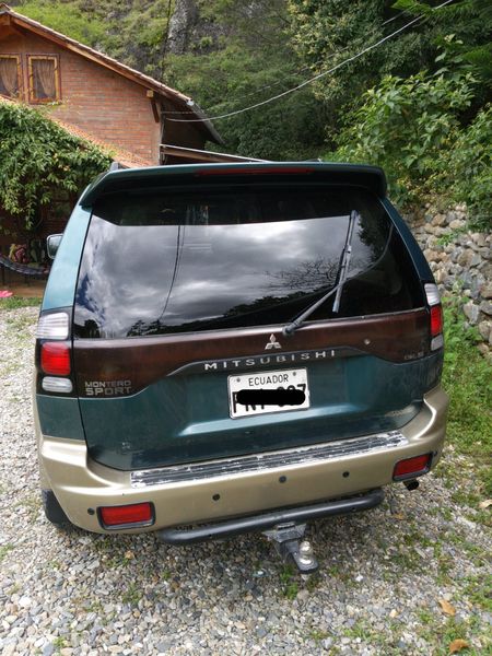 Mitsubishi Montero Sport • 2005 • 244,000 km 3