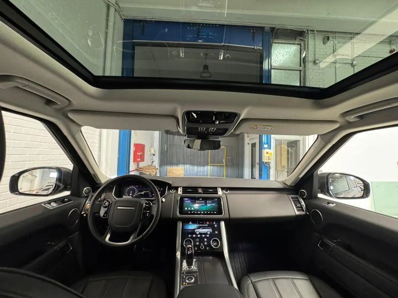 Land Rover Range Rover Sport • 2020 • 51,000 km 15