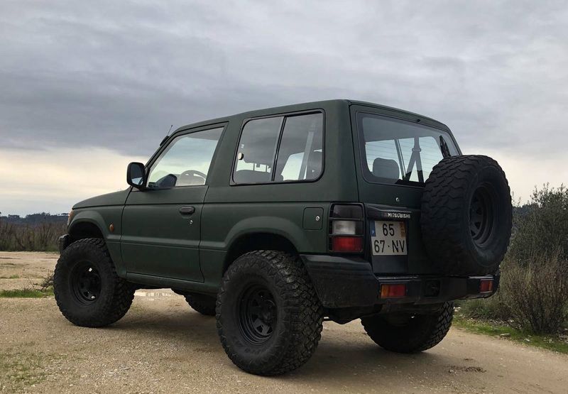 Mitsubishi Pajero • 1991 • 190,000 km 3