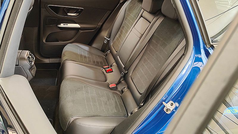 Mercedes-Benz GLC • 2023 • 11,750 km 10