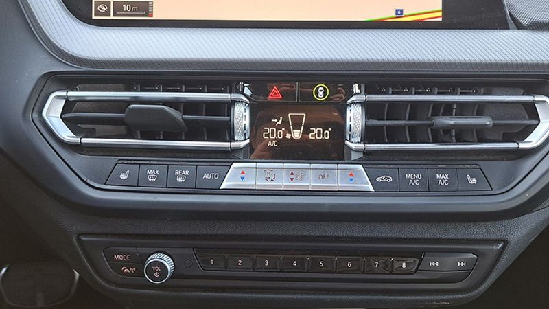 BMW 1 Series • 2022 • 60,787 km 14