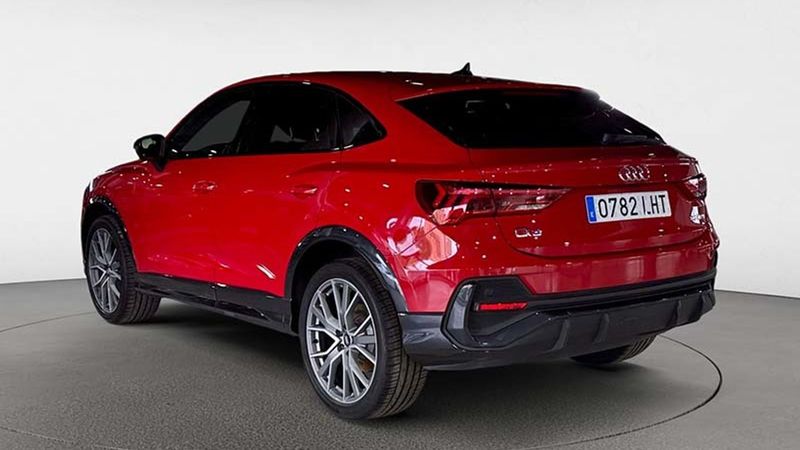 Audi Q3 • 2020 • 36,425 km 3