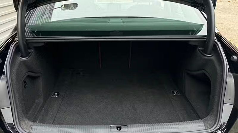 Audi A4 • 2017 • 54,197 km 7