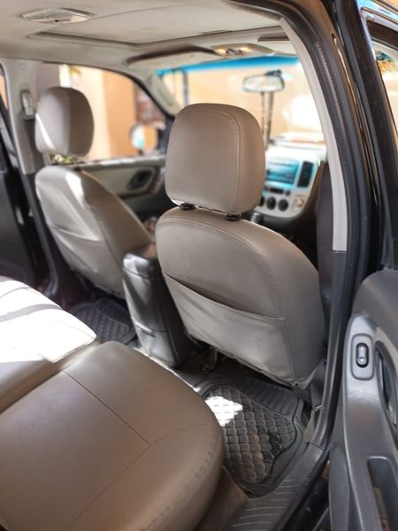 Ford Escape • 2006 • 190,000 km 3