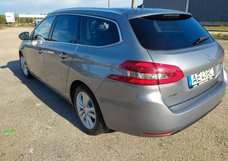 Peugeot 308 • 2015 • 140,000 km 5