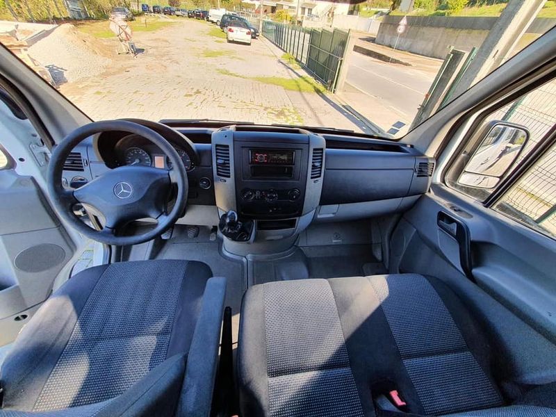 Mercedes-Benz Sprinter • 2009 • 88,000 km 3