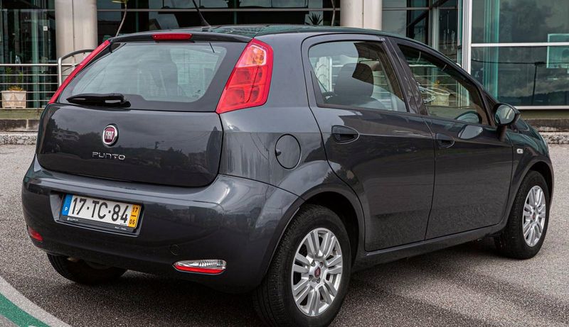 Fiat Punto • 2017 • 59,999 km 3