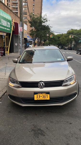 Volkswagen Jetta • 2012 • 10,000 km 2