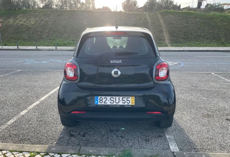 Smart Forfour • 2017 • 68,000 km 2