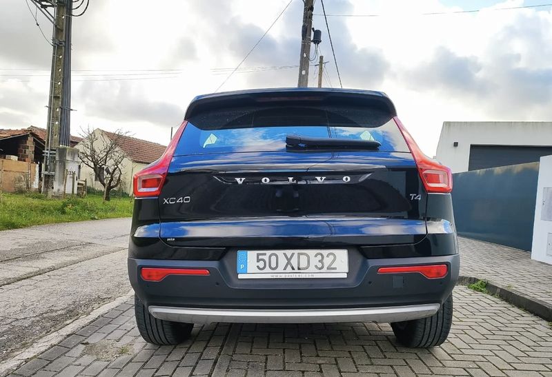 Volvo XC40 • 2019 • 82,000 km 2