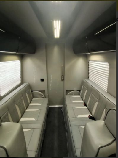 Mercedes-Benz Sprinter • 2017 • 80,000 km 2