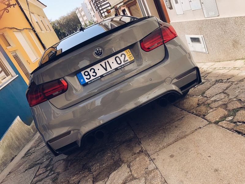 BMW 328i • 2015 • 196,000 km 4