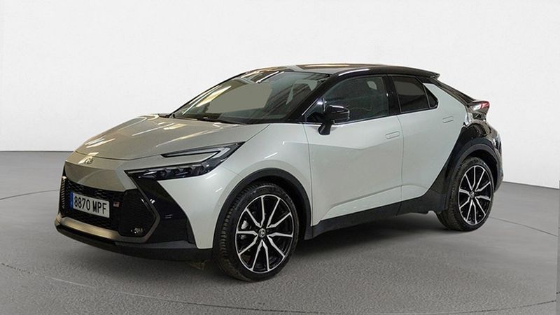 Toyota C-HR • 2024 • 16,484 km 2
