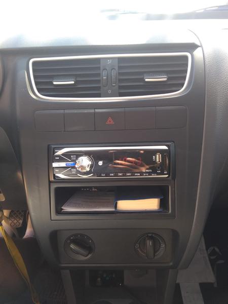 Volkswagen Fox • 2011 • 23,000 km 4