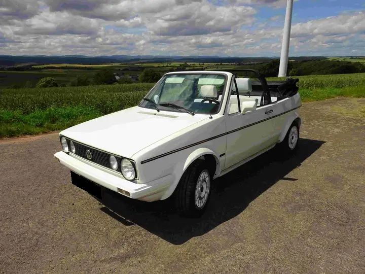 Volkswagen Golf Cabrio • 1987 • 251,000 km 13