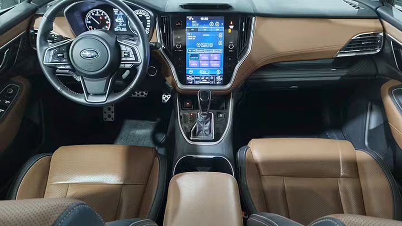 Subaru Outback • 2021 • 64,910 km 5