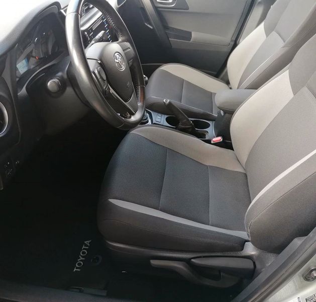Toyota Auris • 2017 • 99,999 km 5