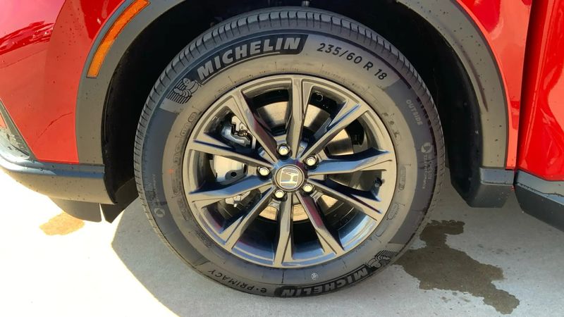 Honda CR-V • 2024 • 10,000 km 4