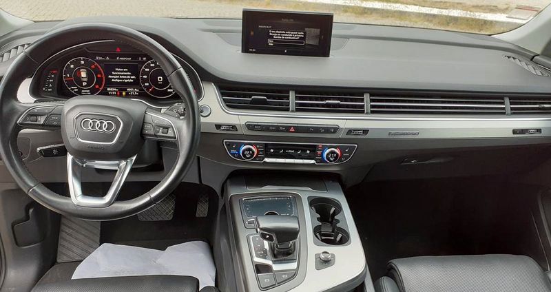 Audi Q7 • 2015 • 81,000 km 2