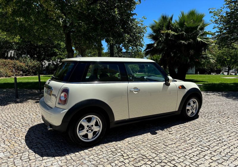 MINI Cooper D • 2010 • 189,670 km 5