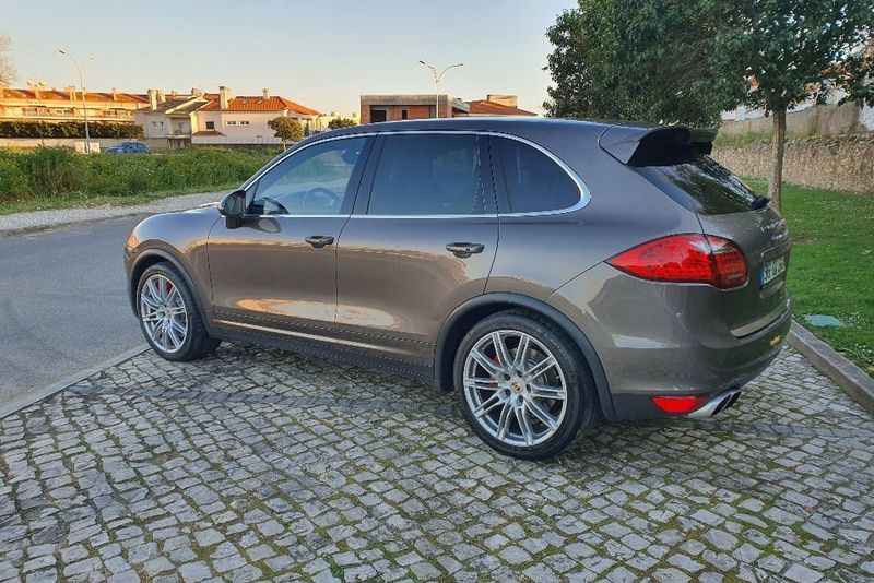 Porsche Cayenne • 2012 • 101,000 km 2