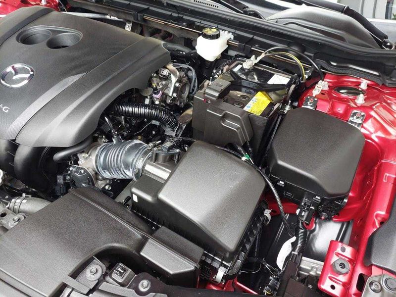 Mazda 3 • 2019 • 53,251 km 4