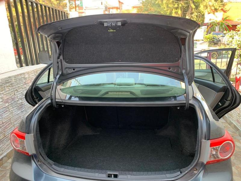 Toyota Corolla • 2013 • 145,000 km 2