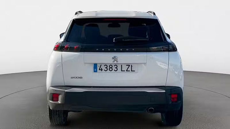 Peugeot 2008 • 2022 • 103,497 km 10