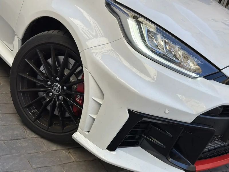 Toyota Yaris • 2024 • 1,960 km 2