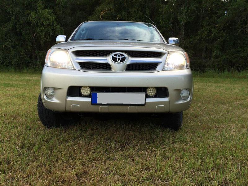 Toyota Hilux • 2005 • 115,300 km 3